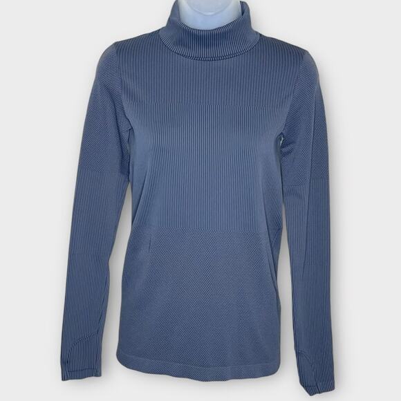 Athleta Tops - ATHLETA gray ribbed & dot texture turtleneck stretchy fit size small